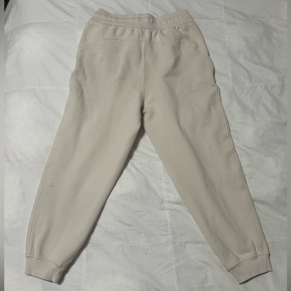 Lululemon Scuba HR joggers - Picture 11 of 14